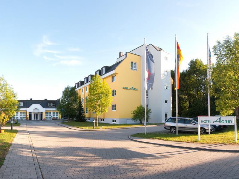 Hotel Alarun Unterschleißheim Buitenkant foto