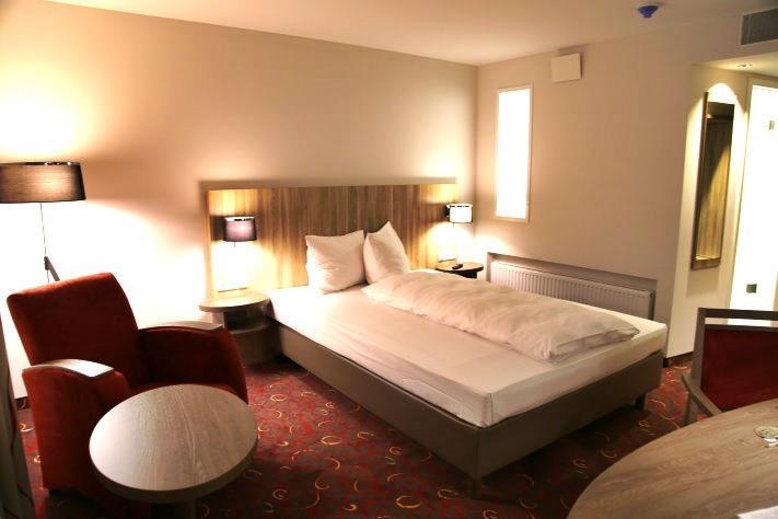 Hotel Alarun Unterschleißheim Kamer foto
