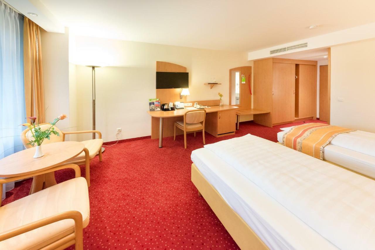 Hotel Alarun Unterschleißheim Buitenkant foto
